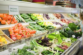 Organic vegetables in grocery store