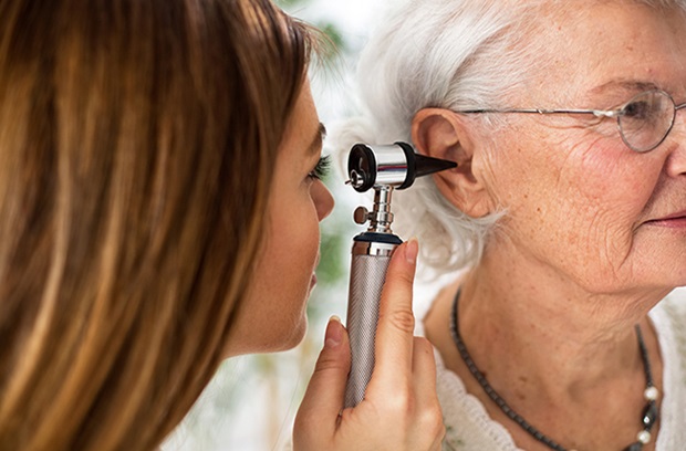 hearing aid examine