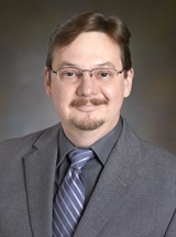 headshot of Michael L. Discavage, PA-C